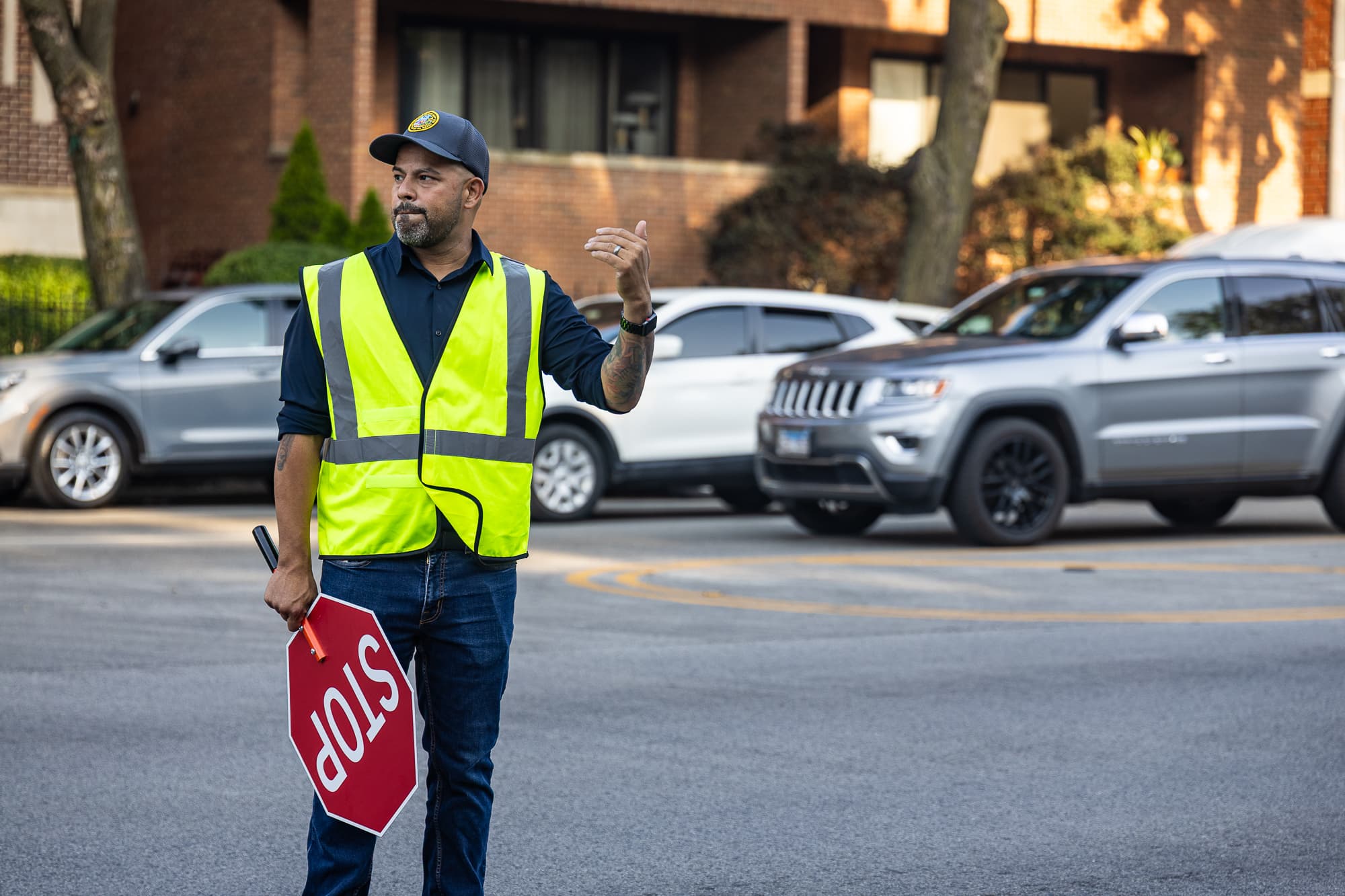 Lincoln Square Ald. Andre Vasquez Directs Traffic Himself at Western and Argyle After Crash