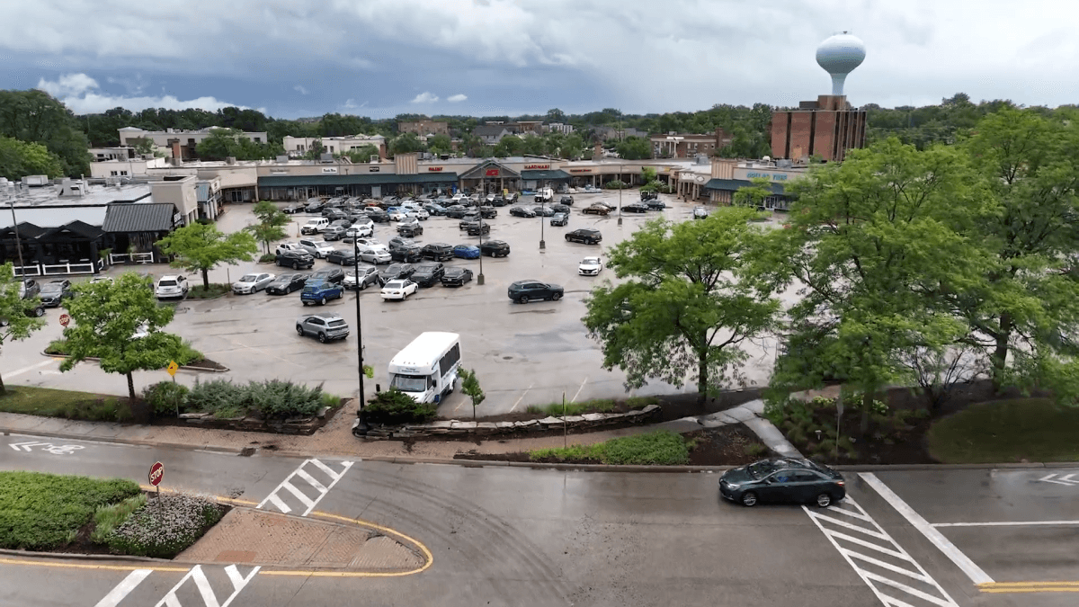 Northbrook Residents Rally to Save Meadow Plaza From 150-Unit Condo Plan