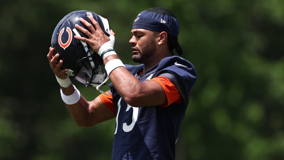 Bears Rout Panthers 59-37 in Charlotte, Set NFL Season-Opener Scoring Record